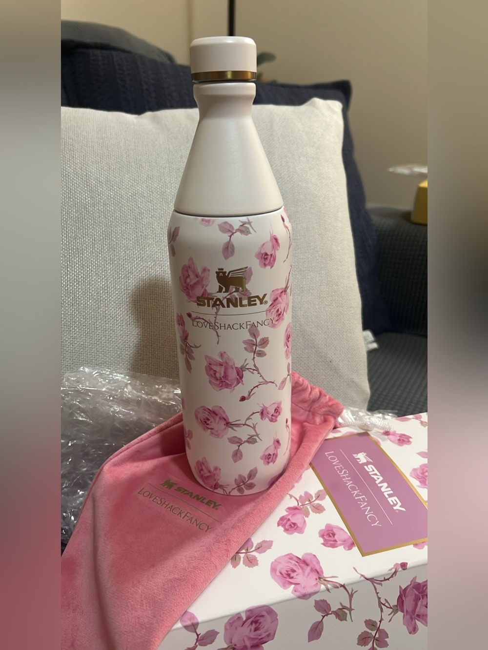 Stanley x LoveShackFancy Floral Insulated Bottle - Pink Roses